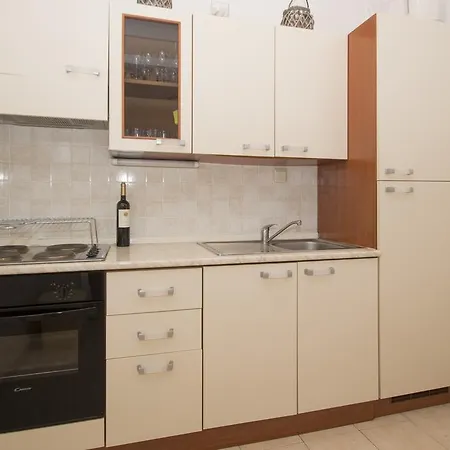 Secret House Vicko كورتْشولا