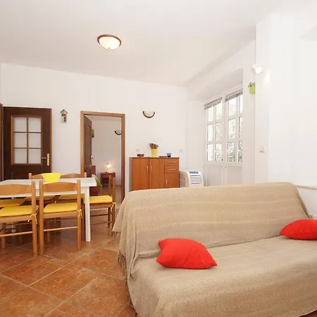Secret House Vicko * קורצולה